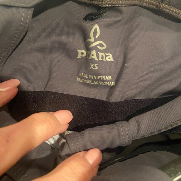 prAna Cantine Dress
Color: Charcoal Synergy
Size XSmall - Picture 6 of 8